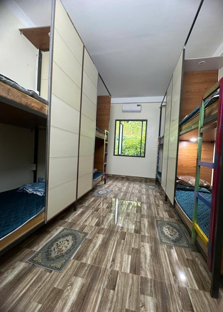 Viethung Hostel-Motorbikes For Rental - Tour Lang Lap Room photo